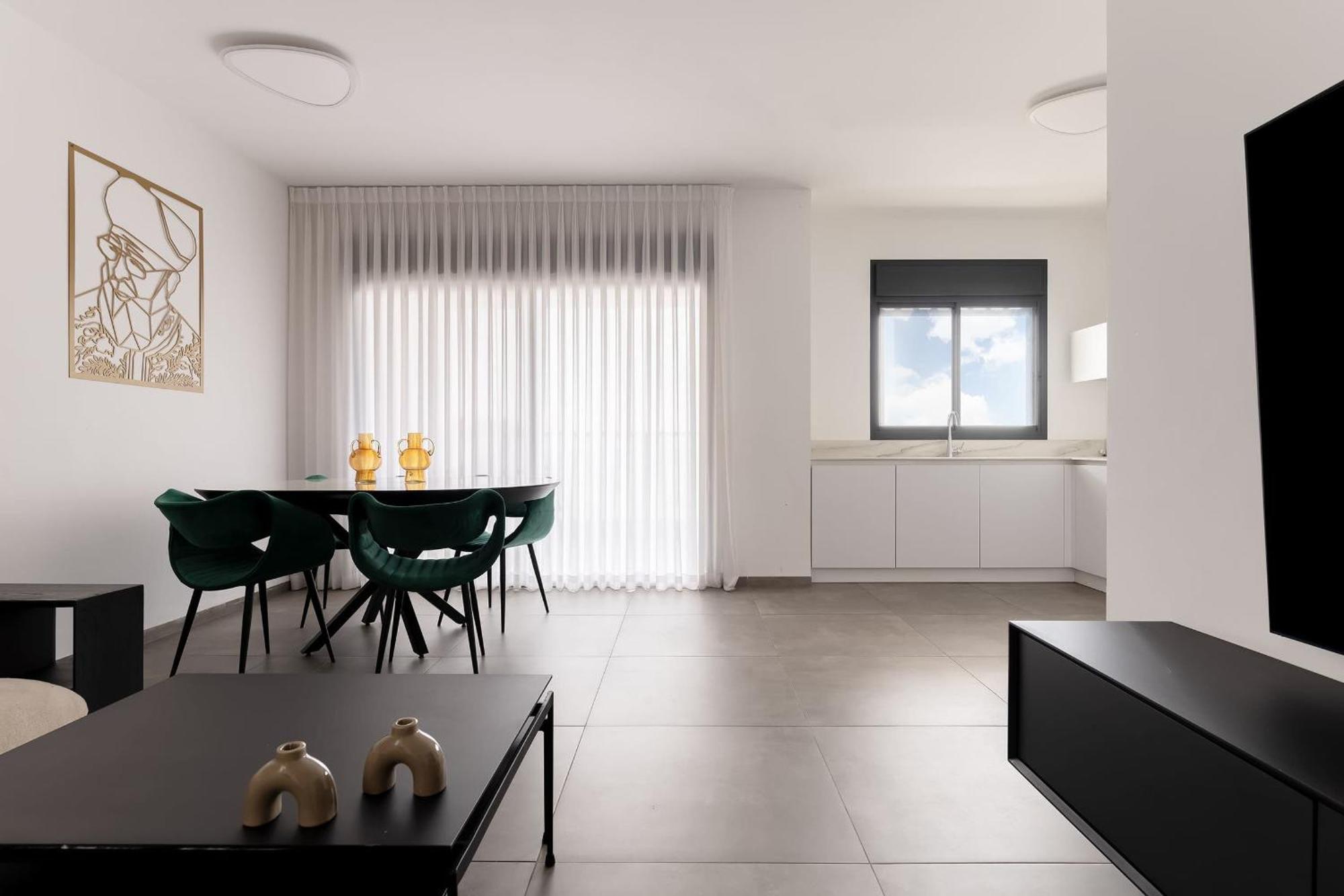 Stunning And Spacious In Kiryat Ata Qiryat Ata Exteriör bild